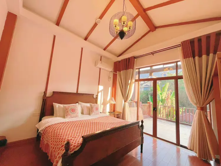 清远佛冈~巴厘岛4房5床超大花园大泳池温泉度假别墅