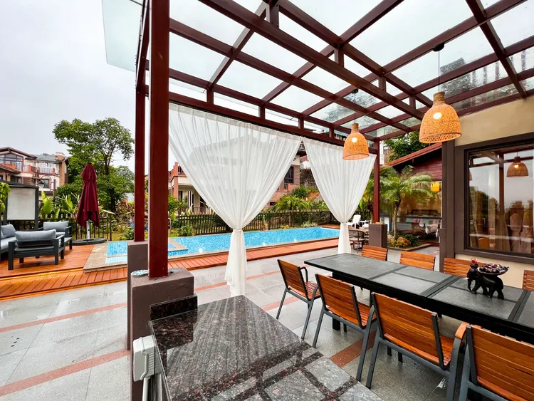 巴厘岛5房7床大泳池温泉十按摩恒温池别墅