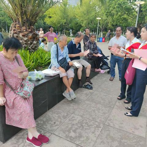 守护您的安全 畅通金融消费——明珠支行开展金融知识万里行活动
