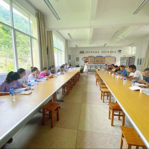 “全面部署，护航中考”——2021年雅邑镇初中学业水平考试及信息技术网络考试工作会议