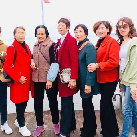 相亲相爱一家人