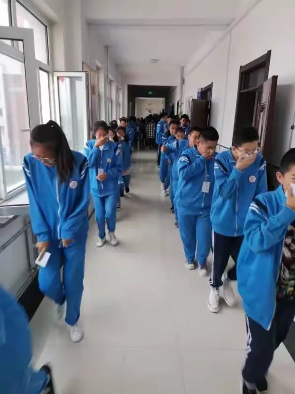 讷河市第五中学安全消防演练