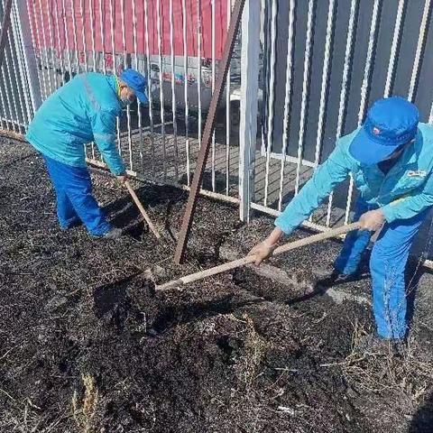 伊犁销售公司三岔口加油站积极做好春季融雪性洪水防范工作