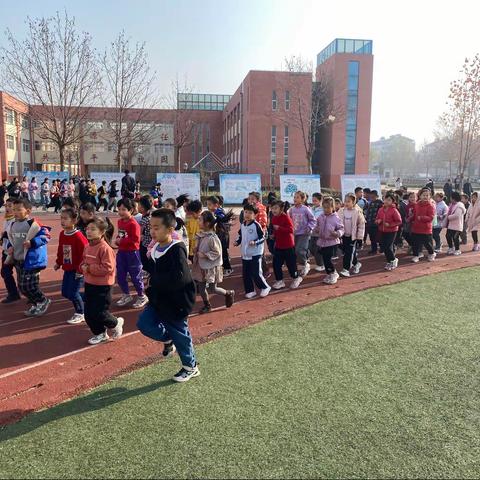 梦想开始的地方——五图街道小学一年级四班