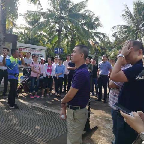 市委党校副校长陈纯英一行参加海口市科级领导干部任职培训班现场教学活动