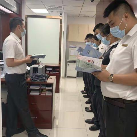 海淀西区国防大学支行积极开展“电信网络诈骗”宣传月活动