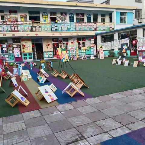 《艺术之路，梵高起步》金色阳光幼儿园小梵高画展