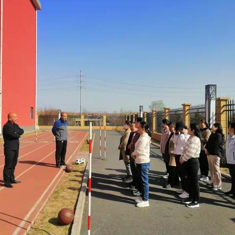情暖三八节  巾帼竞芳华——林州市陵阳镇初级中学庆“三八”妇女节趣味比赛活动