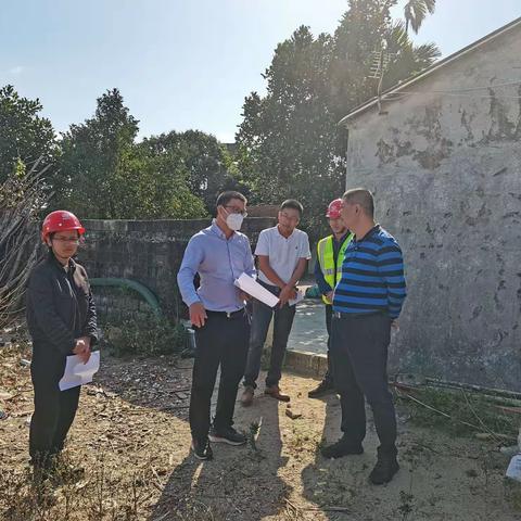 县水务局李其勇副局长组织有关单位到高品质水厂项目取水口位置踏勘