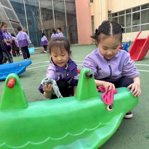 “学雷锋 我行动”—吴起县第二幼儿园中六班学雷锋日活动