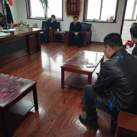 黄碾镇王庄社区春草集贸市场11月8日工作动态