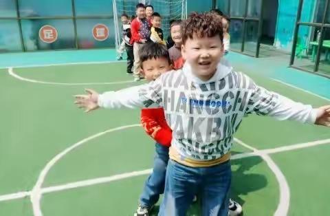 鑫拓幼教集团——黄楼幼儿园大一班⭐精彩回顾💫