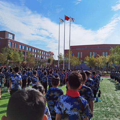 【二年级五班】学军人风采 展青春魅力 军训实录