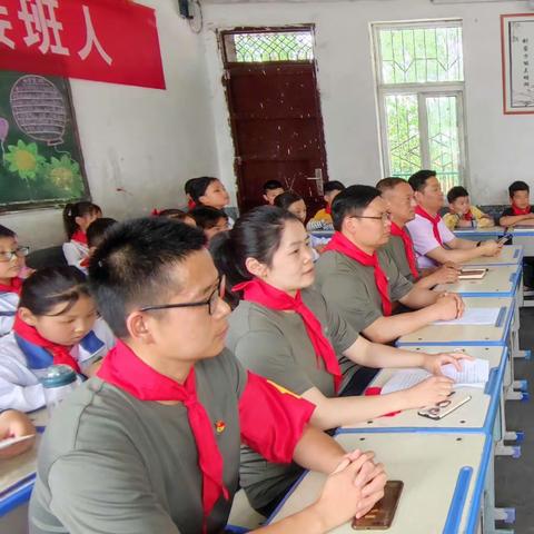 【童心向党·欢度六一】余店镇党委政府领导走进校园欢度六一