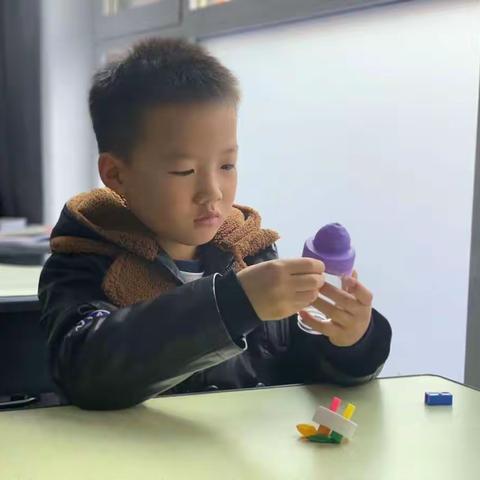 蓓蕾幼儿园（福其童）大三班11月份第二周精彩回顾❤️