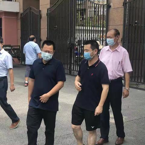 市纪委领导莅临萍乡六中视察疫情防控工作