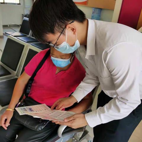 沭阳农商行李恒支行开展2022年反假货币宣传月活动