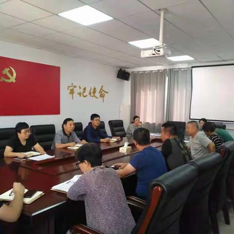 全员上阵 齐共管 新安路街道积极打造“国庆蓝”
