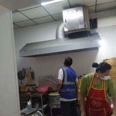 新安路街道办事处多举措开展餐饮油烟污染专项清理整治行动