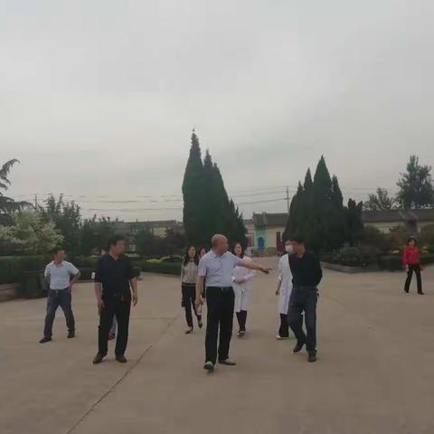 教育局、防疫站检查赵家庄中心校东庄小学4-6年级复学工作