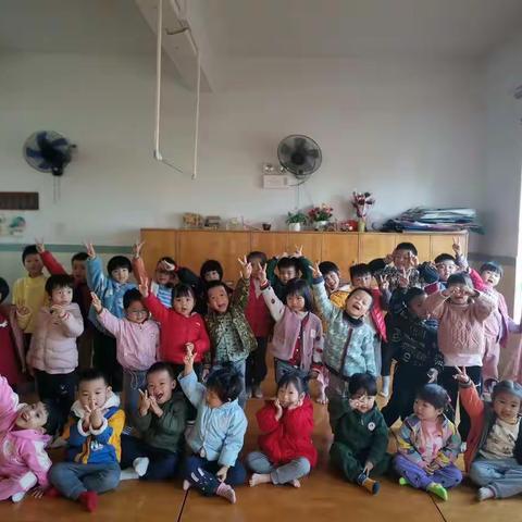 心园幼儿园《宝蓝班》