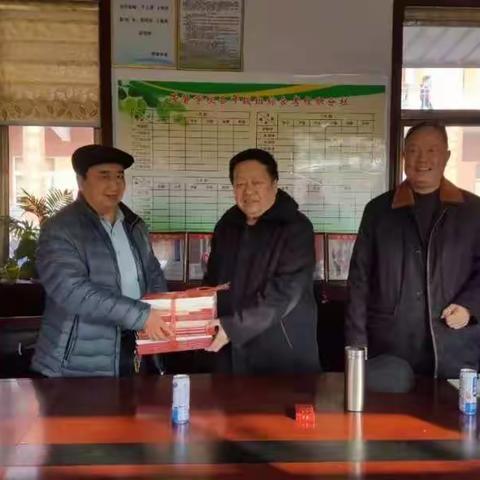 邯郸市硬笔书协“书法进校园”再次走进肥乡区芳馨学校