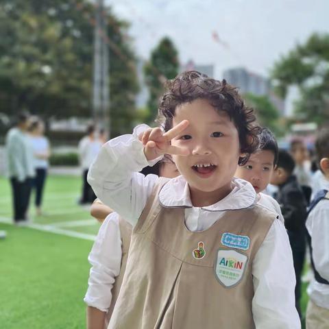 点点滴滴 可爱与你 ——快乐宝贝幼儿园🌻小一班 🏫第九周精彩瞬间