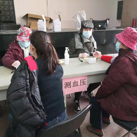 疫苗接种再发力  军民携手添“筑”力