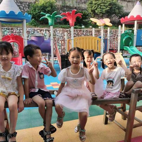 米奇幼儿园～大一班中秋月圆主题周记