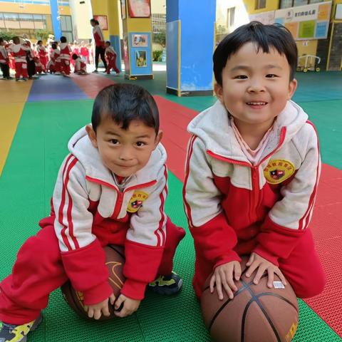 天雨流芳幼儿园中一班本周金彩回顾