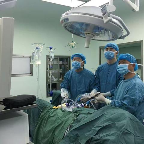 开拓微创手术新领域--我院普外科成功完成镇安县首例全腔镜下肝左外叶切除+胆囊切除术