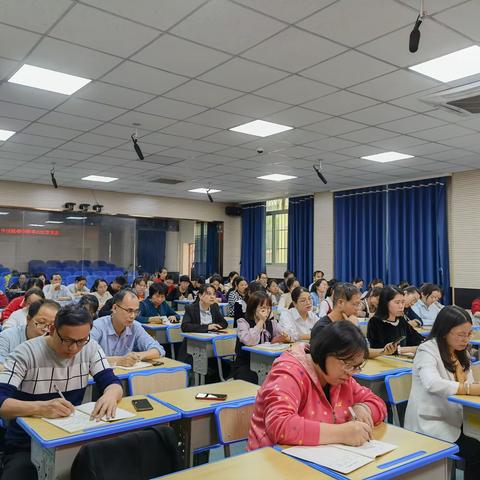 分析学情明方向，凝心聚力提质量——北流市2023年春季期初中九年级语文学科质量分析总结提升会