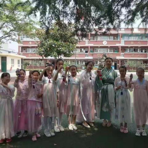 艾叶香，糯米甜，师生情，暖心间！－许衡集团店后学校精彩端午系列活动