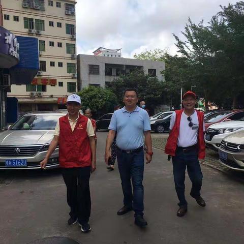 市机关事务管理局第一党支部到金鼎社区开展“巩卫”巡查