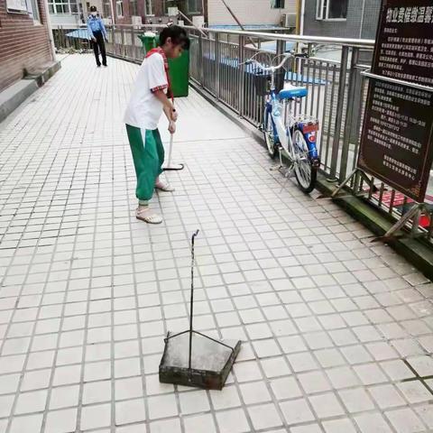 暑假实践-帮物业打扫卫生
