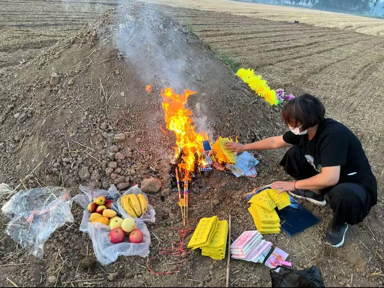 包含怎么才能超度的母亲呢的词条