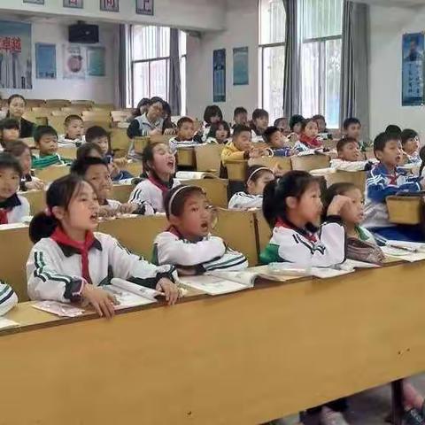 推门听课促成长，关注常态求质量——拖船中心小学“推门听课”活动