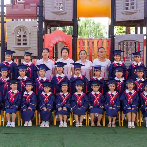 新鑫实验幼儿园大一班毕业典礼暨独立夜