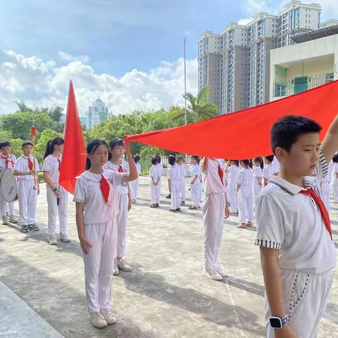 【棉北东家宫小学】举行“喜迎二十大，争做好队员”新生入队仪式