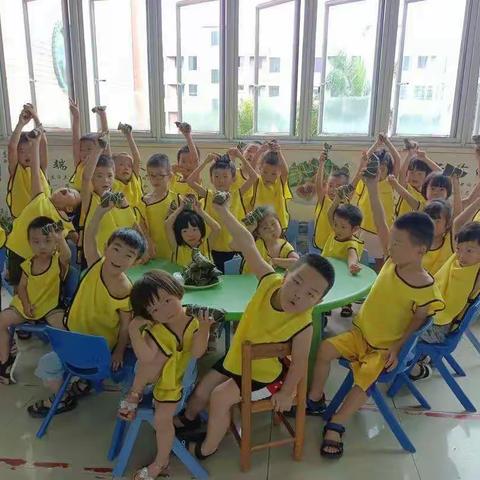 心园幼儿园《蔚蓝班》我们的节日方案汇报