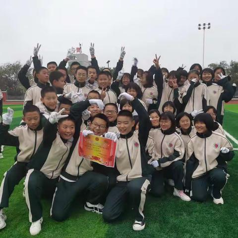 最美瞬间，最可爱的你们！——高唐鸣山学校7.6班学习雷锋系列活动