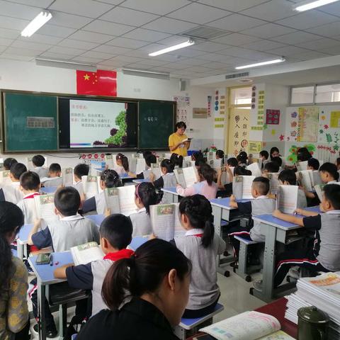 期初视导启序幕 龙泉教研崭新篇--泰安高新区龙泉小学教研视导