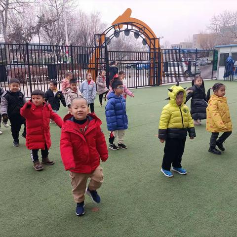 德文幼儿园阳光班晚间播报