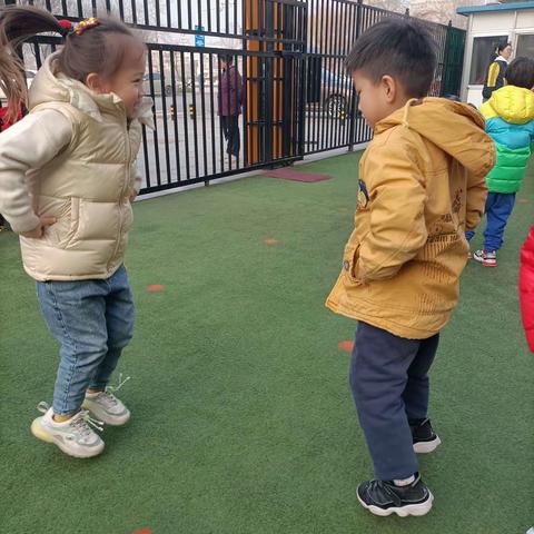 德文幼儿园阳光班晚间播报