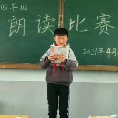 育博士学校四年级“班级朗读比赛”