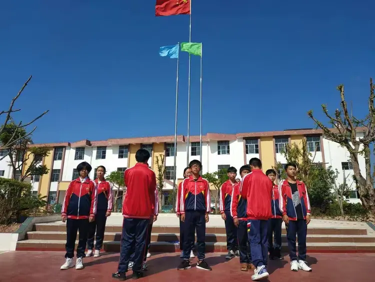 "五四精神 传承有我"思茅育英学校举行"五四"纪念系列活动