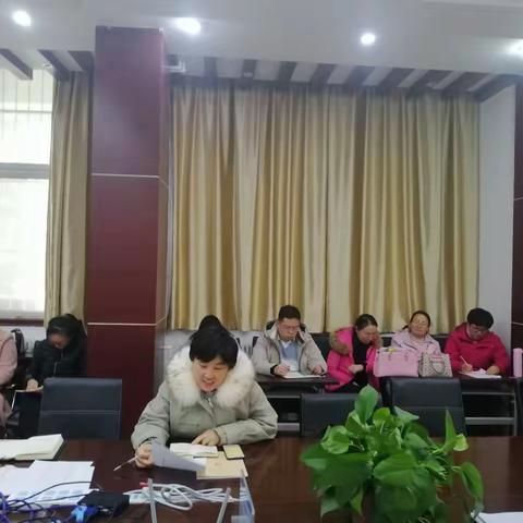 教工党支部举行主题当日活动组织学习十九届五中全会