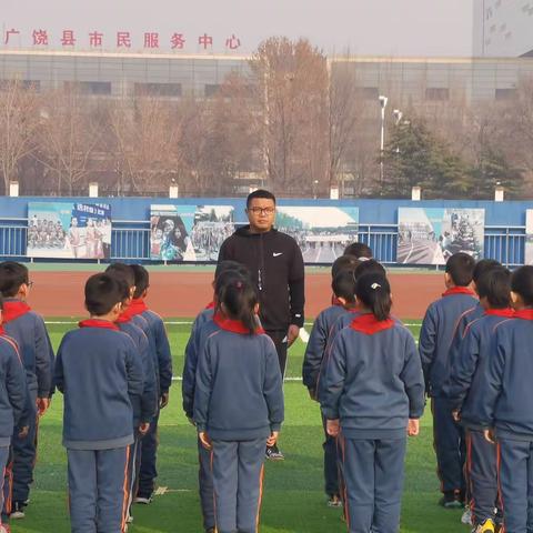 同课异构展风采 交流学习共成长—— 记“垦利区第一实验小学对标广饶县第二实验小学体育、音乐同课异构活动＂