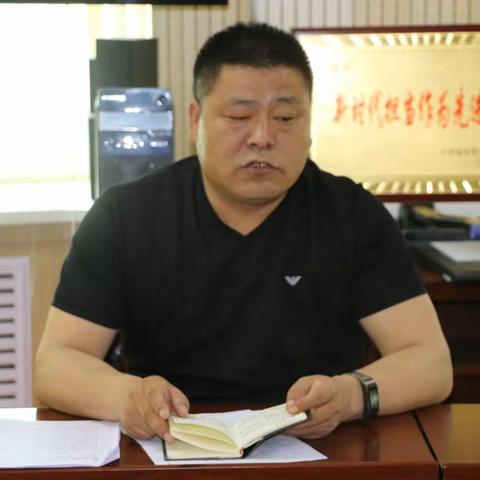 区信访局迅速传达区纪委关于“五一”和“端午”假期期间纠治“四风”工作的通知精神