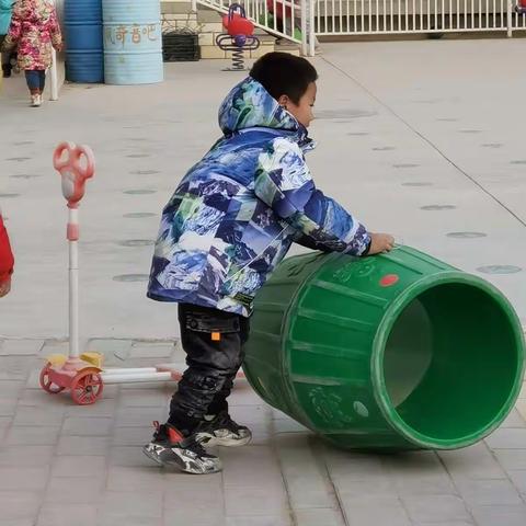 【学习故事】“好玩的滚筒”——恰尔巴格乡幼儿园（中心园）